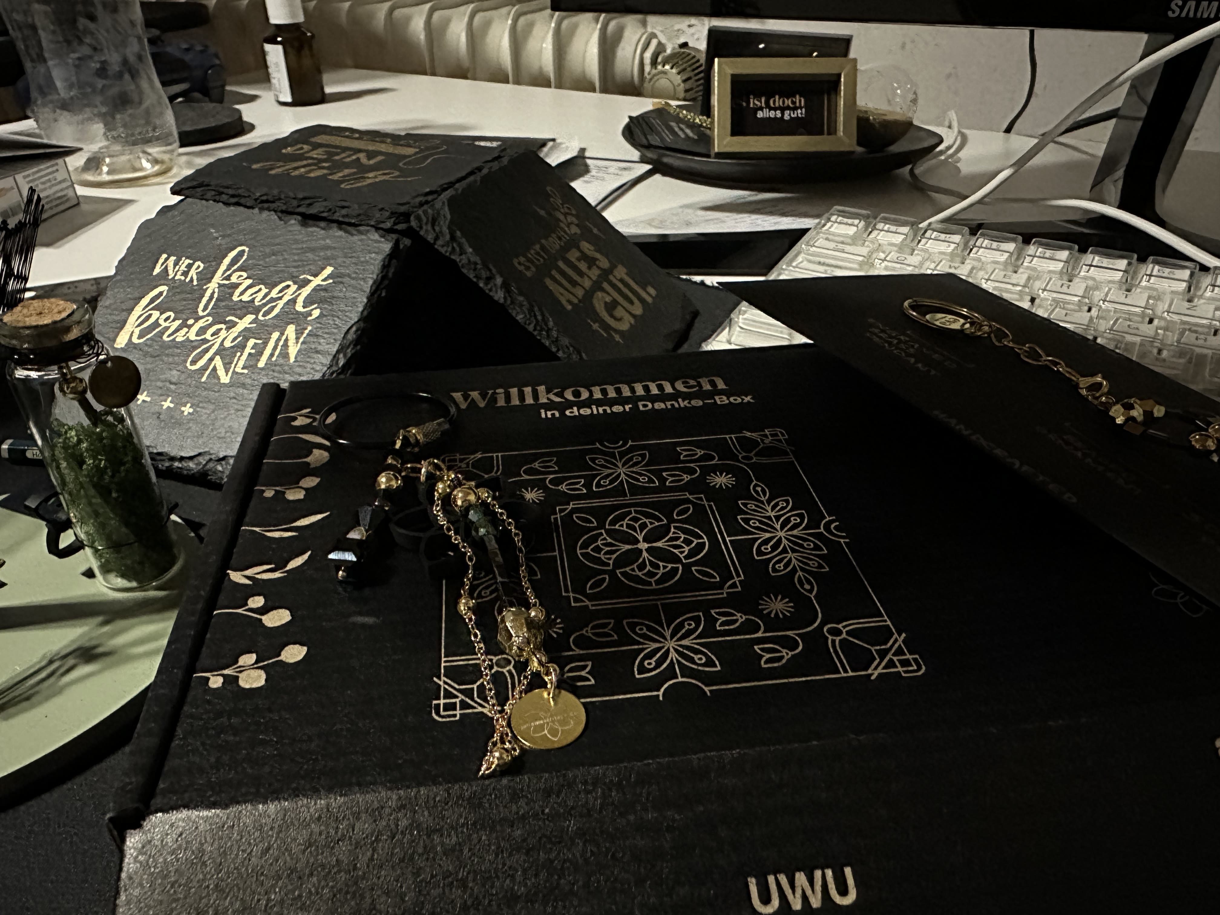 Werkstattfoto: Verpackung und Gestaltung der Thank-You-Box
